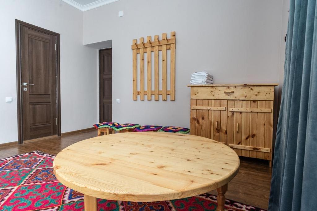 Muras Hotel Каракол Екстериор снимка