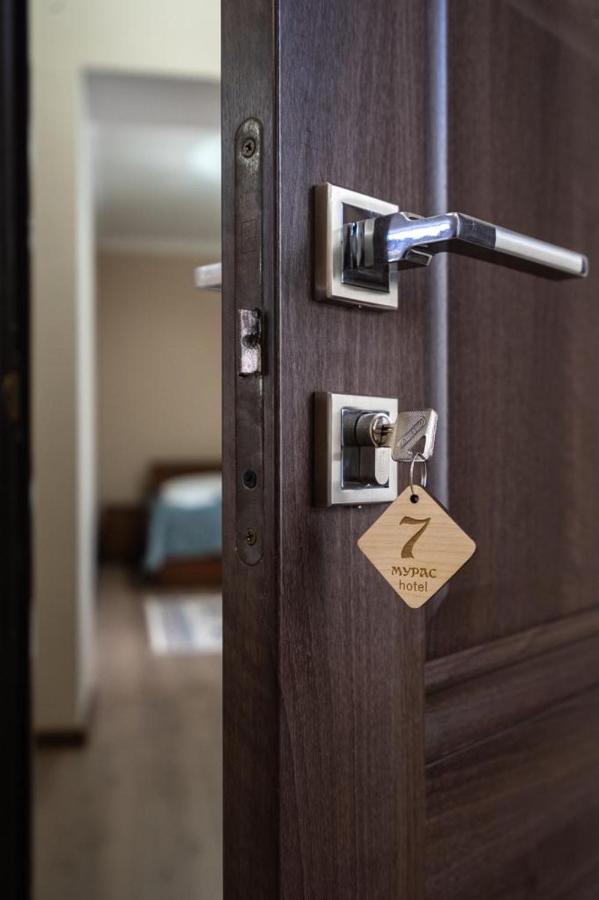 Muras Hotel Каракол Екстериор снимка