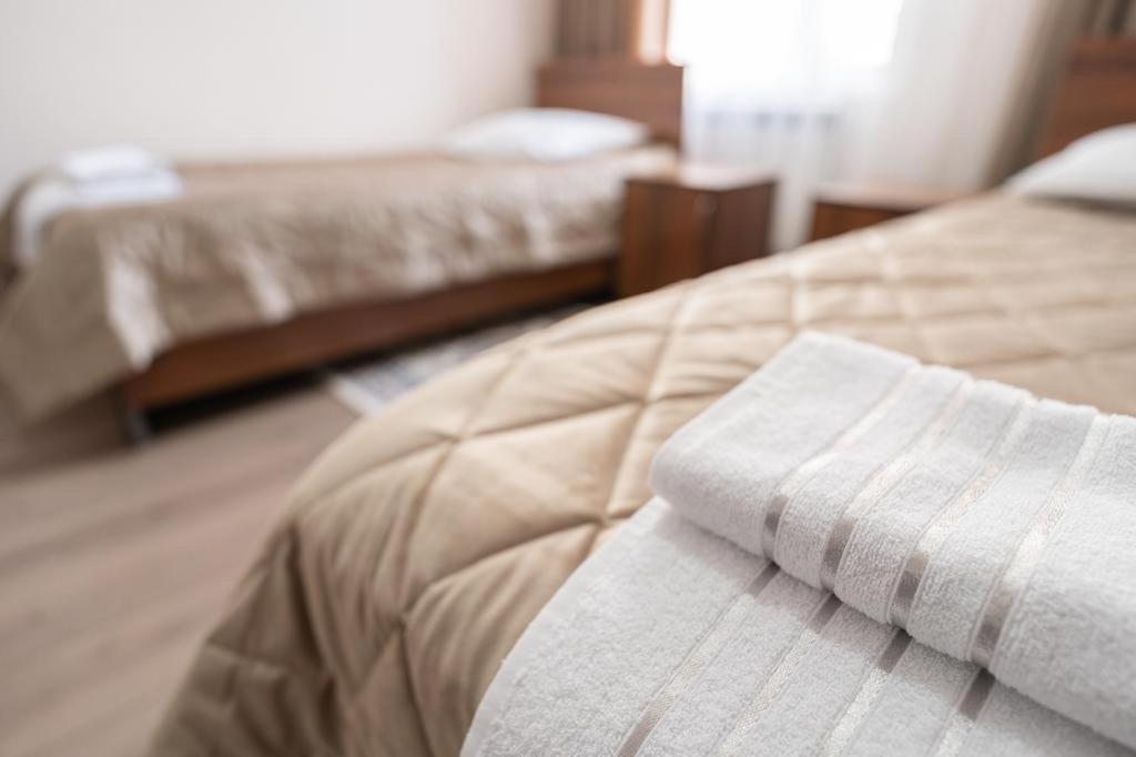 Muras Hotel Каракол Екстериор снимка