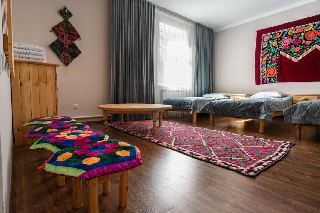 Muras Hotel Каракол Екстериор снимка