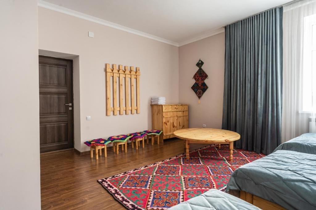 Muras Hotel Каракол Екстериор снимка